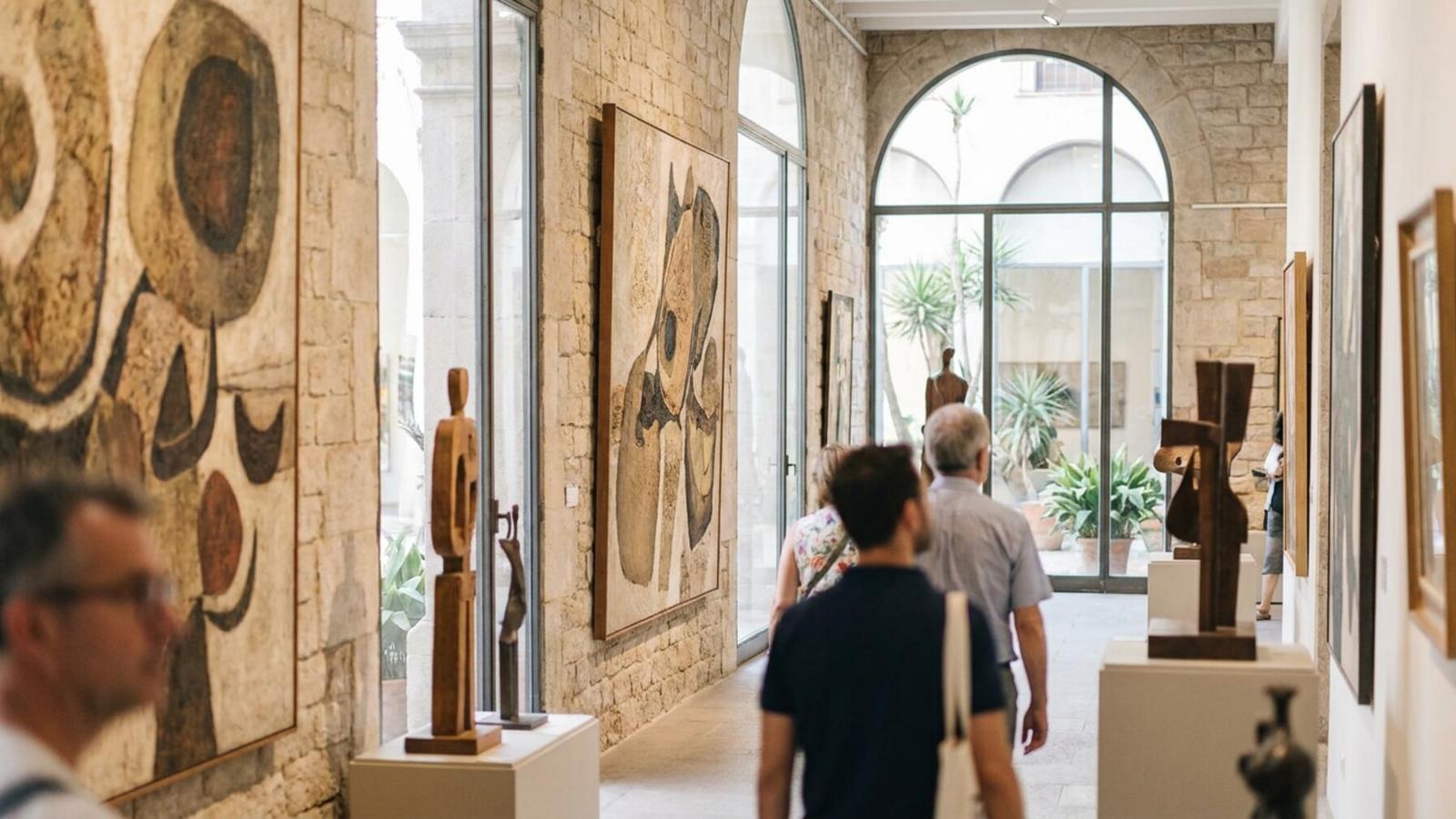 Barcelona Museums Face Strikes, Launch New Exhibitions This Season