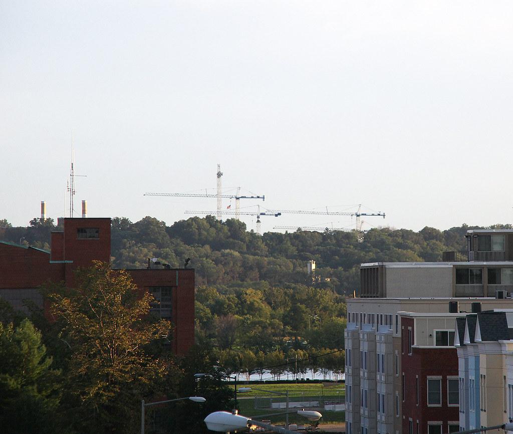 Barcelona University Expands Sports Infrastructure for College Teams