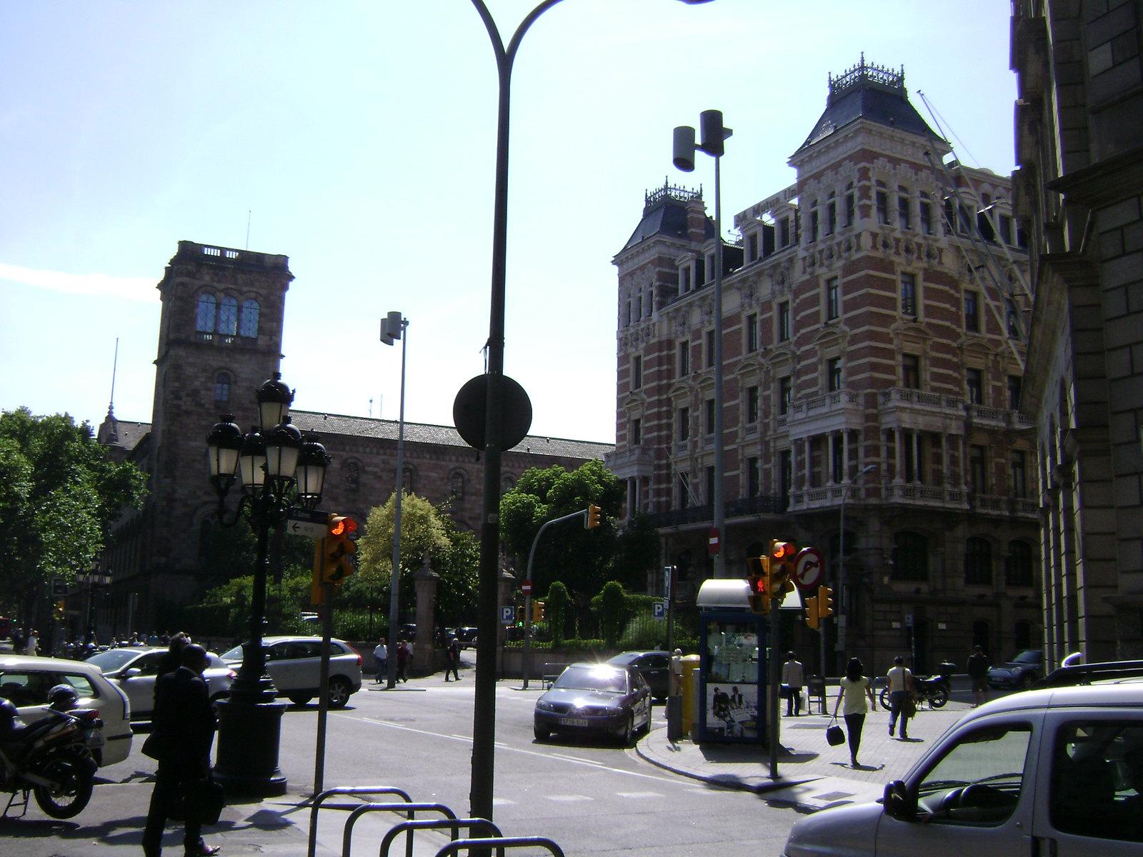 Barcelona Economic Growth Delivers Job Gains and Income Rises for City Residents