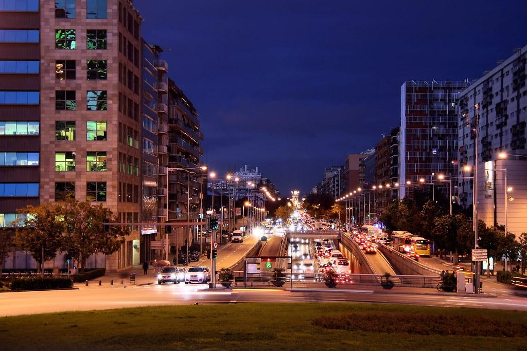 Barcelona's Small Businesses Navigate Economic Trends, Investment Flows Increase