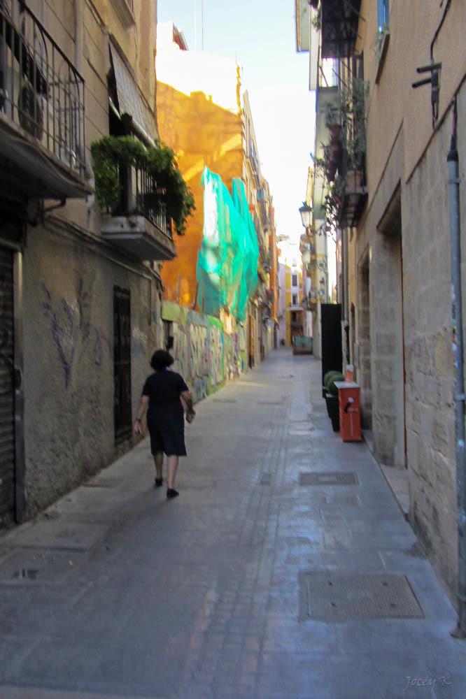 Barcelona Unveils Summer 2026: Beach Festivals, Rooftop Yoga Await